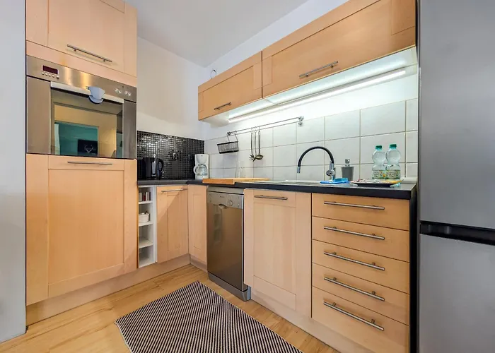 Kniaziewicza Old Town By Bookinghost Breslavia