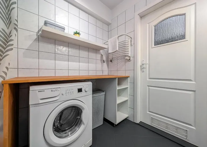 Kniaziewicza Old Town By Bookinghost Breslavia